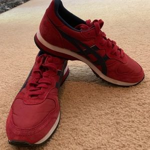 ASICS red Us 6.5